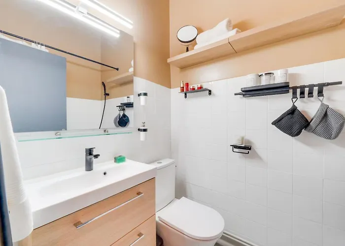 Beautiful Triangle D'or Apartment